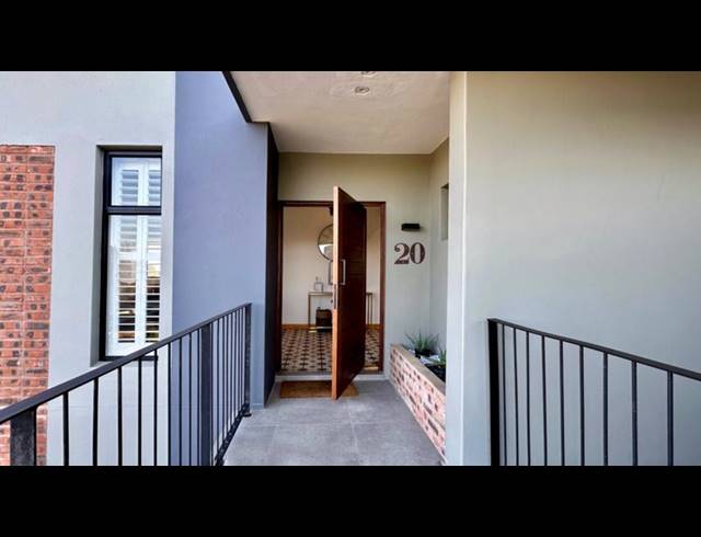 3 BEDROOM APARTMENT FOR SALE IN LEONARD